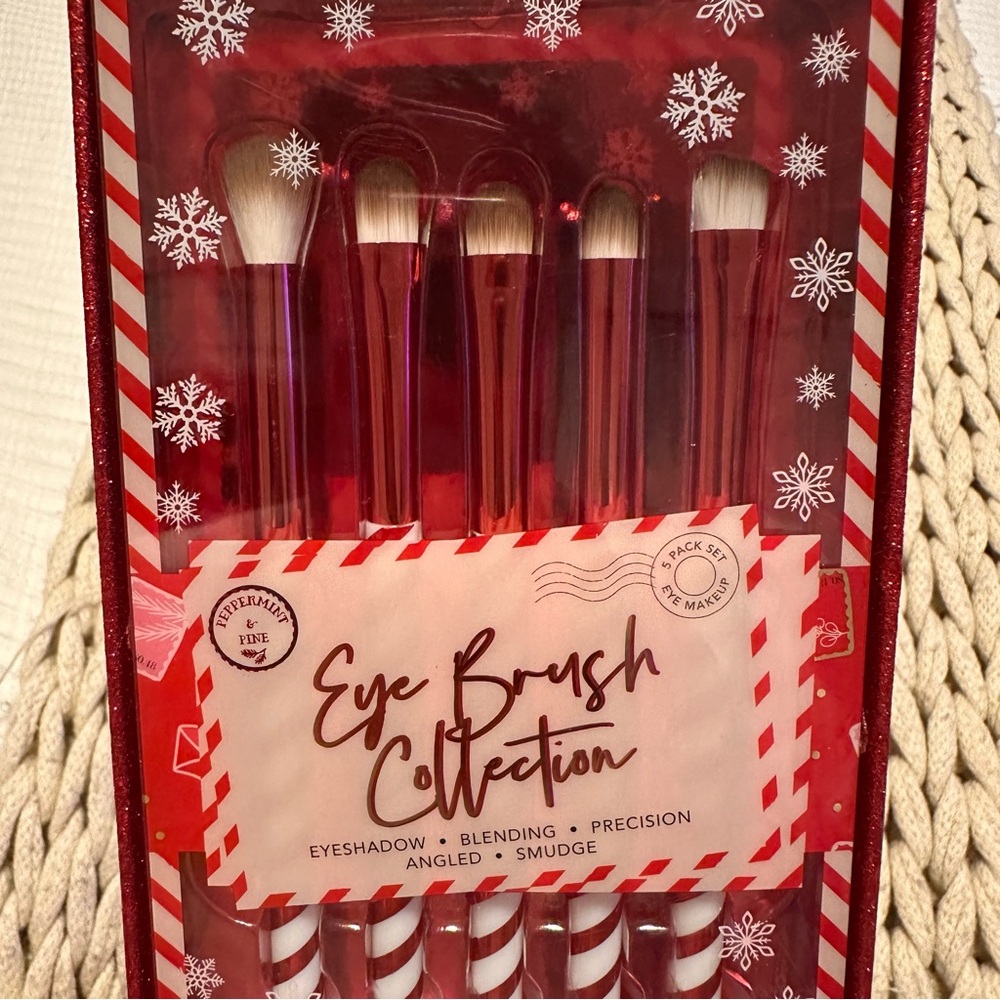 Eye Brush Collection - Red and White